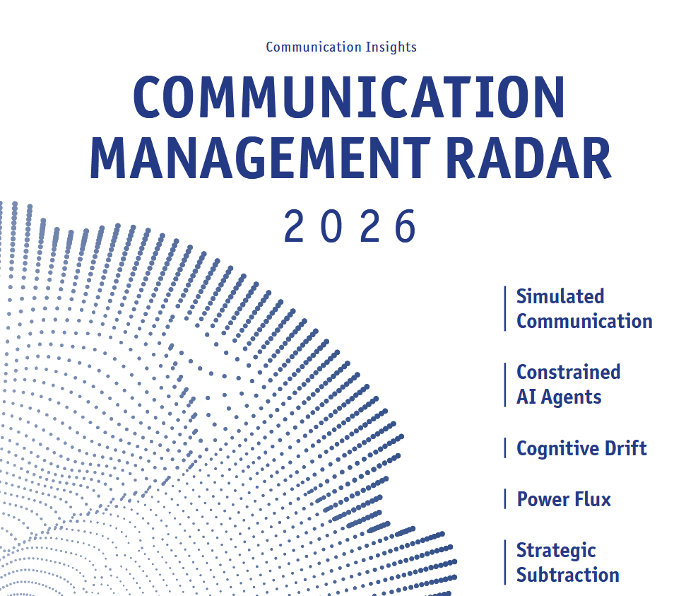 Der „Communication Management Radar 2026“ von Dr. Michelle Wloka und Prof. Dr. Ansgar Zerfass von der Universität Leipzig, veröffentlicht durch die Academic Society for Management & Communication, verdichtet auf Basis von Literaturanalysen und Fokusgruppen mit Kommunikationsverantwortlichen fünf Entwicklungen, die die Praxis strukturieren. Der Report verbindet diese Beobachtungen eng mit konkreten Handlungsansätzen, die mehr als Verschiebung von Arbeitslogiken denn als operative Anleitungen zu verstehen sind.
